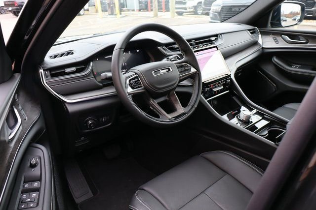 New 2025 Jeep Grand Cherokee Overland w/ Adv Protech Group III image 14