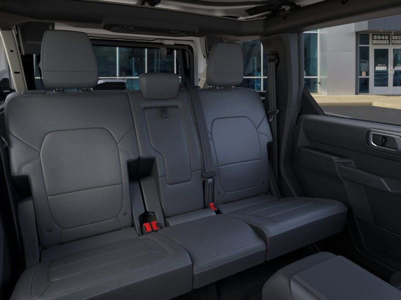 New 2025 Ford Bronco Badlands image 11