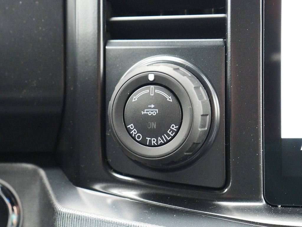 Used 2026 Ford F350 Platinum AWD/4WD image 25