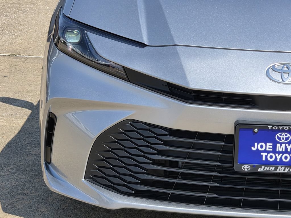 Used 2026 Toyota Camry LE w/ Convenience Package FWD image 5