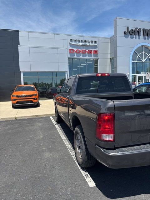 Used 2019 RAM 1500 Express AWD/4WD image 5
