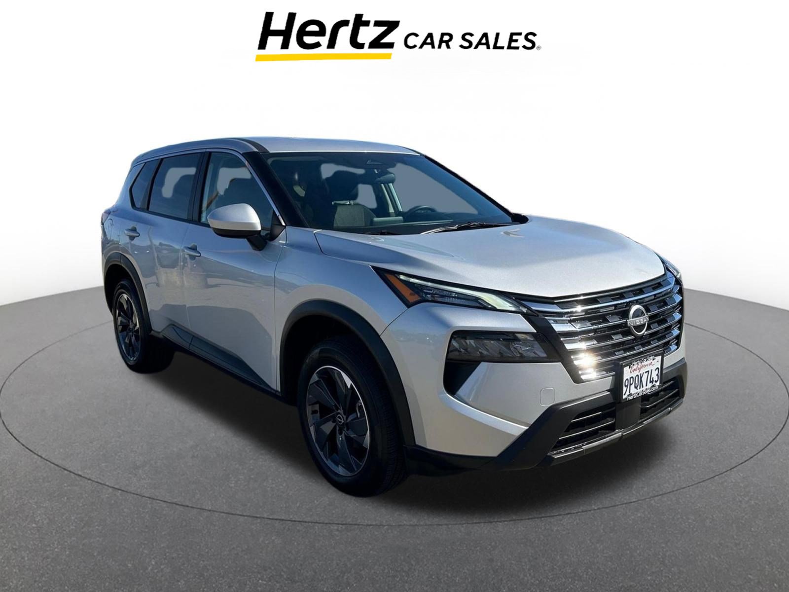 Used 2025 Nissan Rogue SV image 1