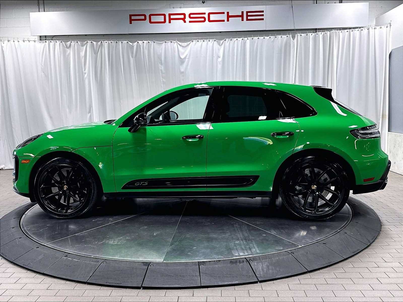Used 2023 Porsche Macan GTS AWD/4WD image 2