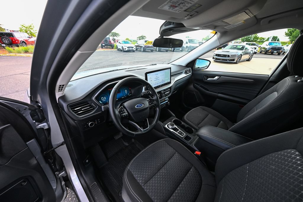 Used 2023 Ford Escape Active w/ Tech Pack #2 AWD/4WD image 18