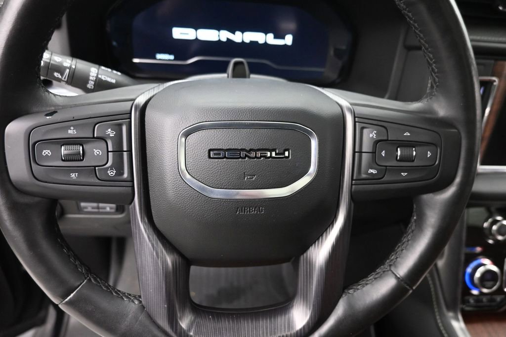 Used 2023 GMC Yukon XL Denali Ultimate w/ LPO, Floor Liner Package AWD/4WD image 18