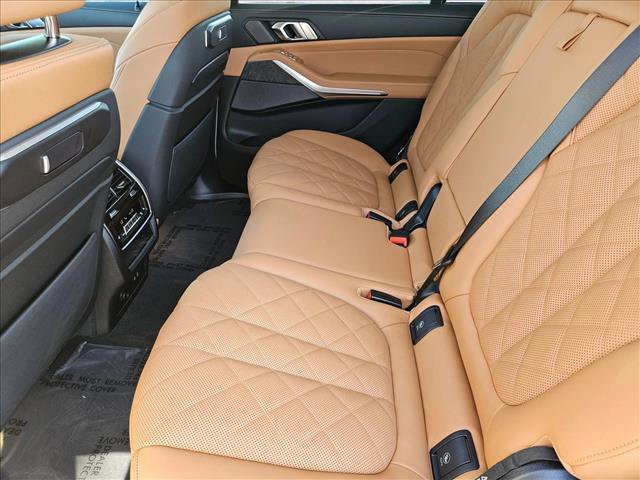 New 2026 BMW X7 xDrive40i w/ Premium Package image 18