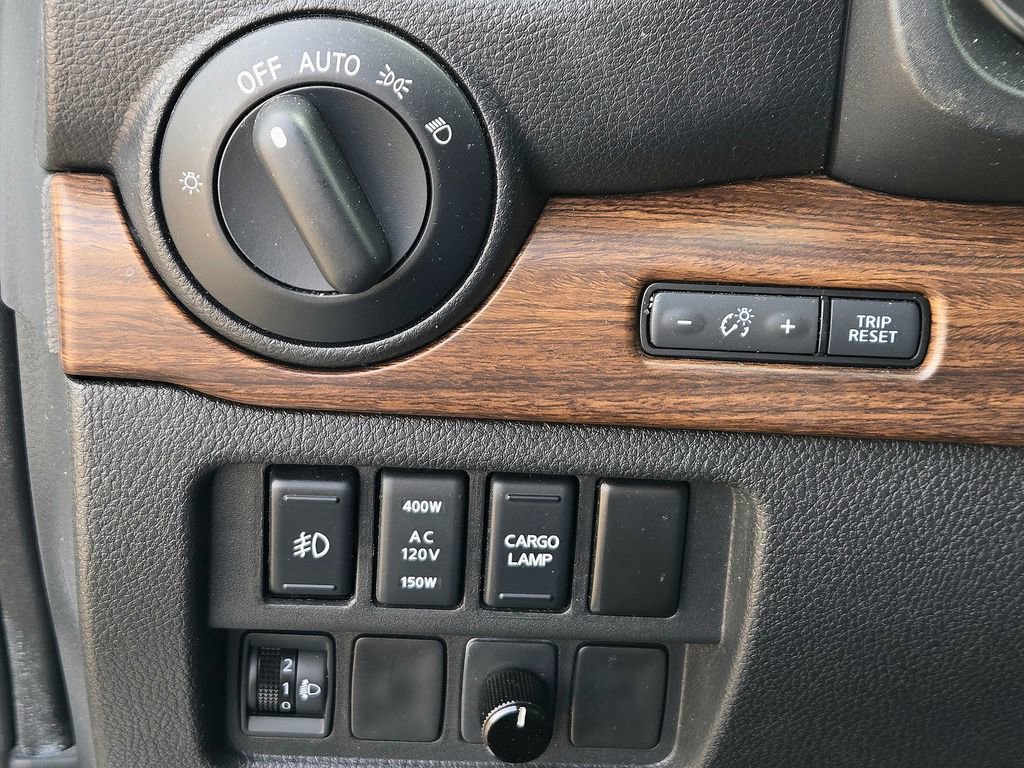 Used 2018 Nissan Titan Platinum Reserve w/ Platinum Utility Package image 23