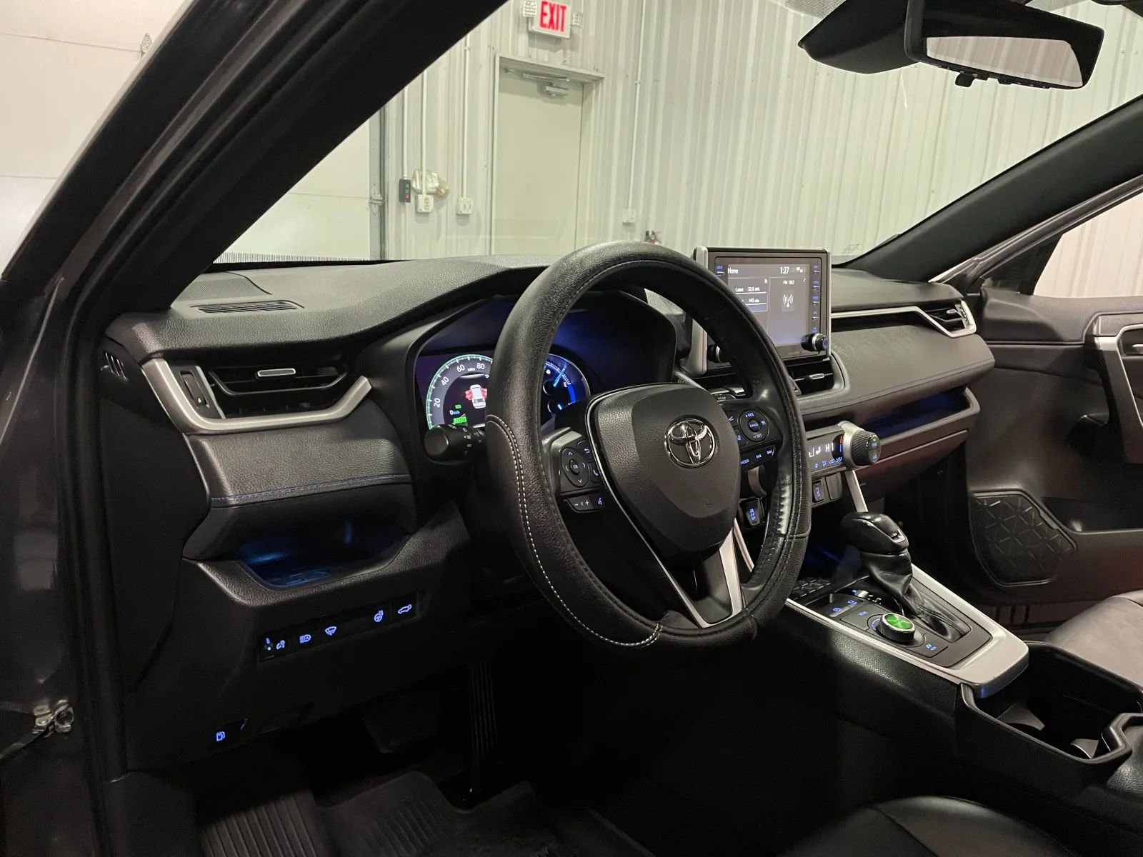 Used 2020 Toyota RAV4 XSE w/ XSE Grade Weather Package image 43