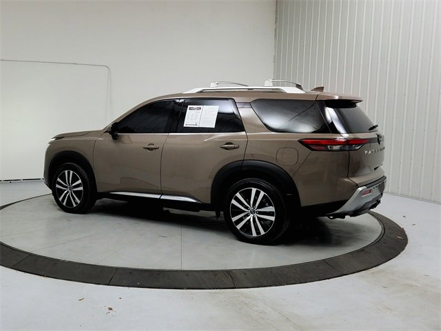 Used 2024 Nissan Pathfinder Platinum w/ Cargo Package image 5