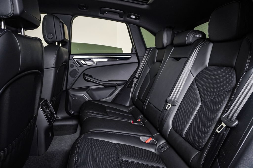 New 2026 Porsche Macan S AWD/4WD image 17