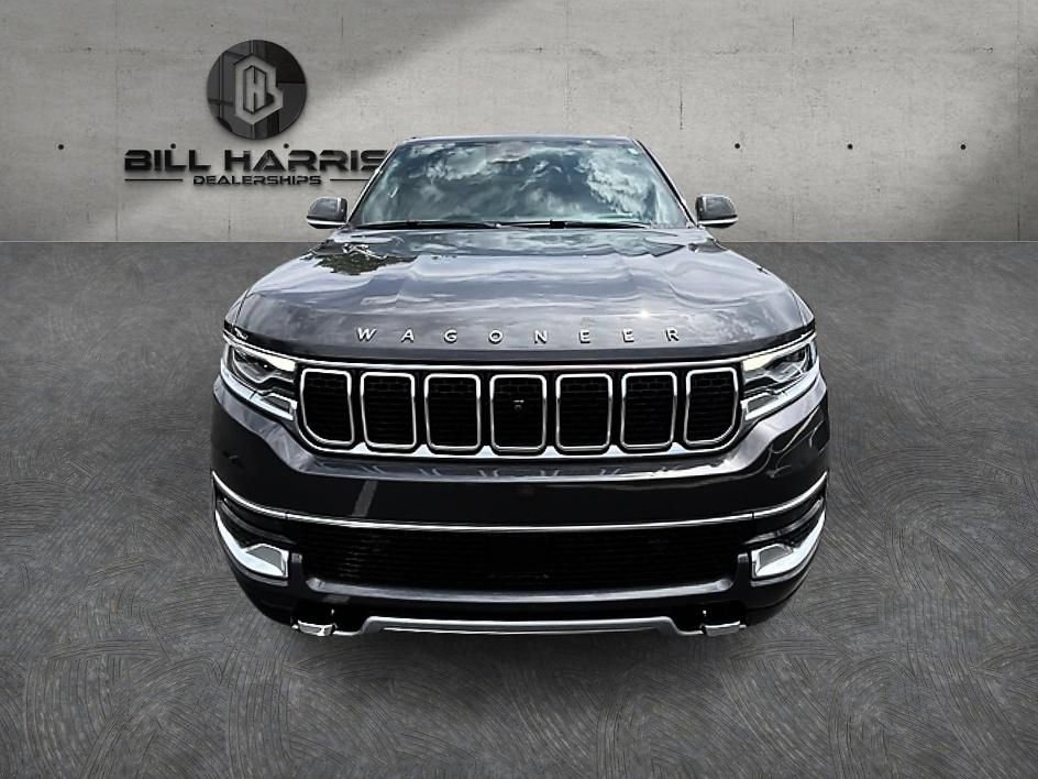 Used 2022 Jeep Wagoneer Series II w/ Convenience Group I AWD/4WD image 2