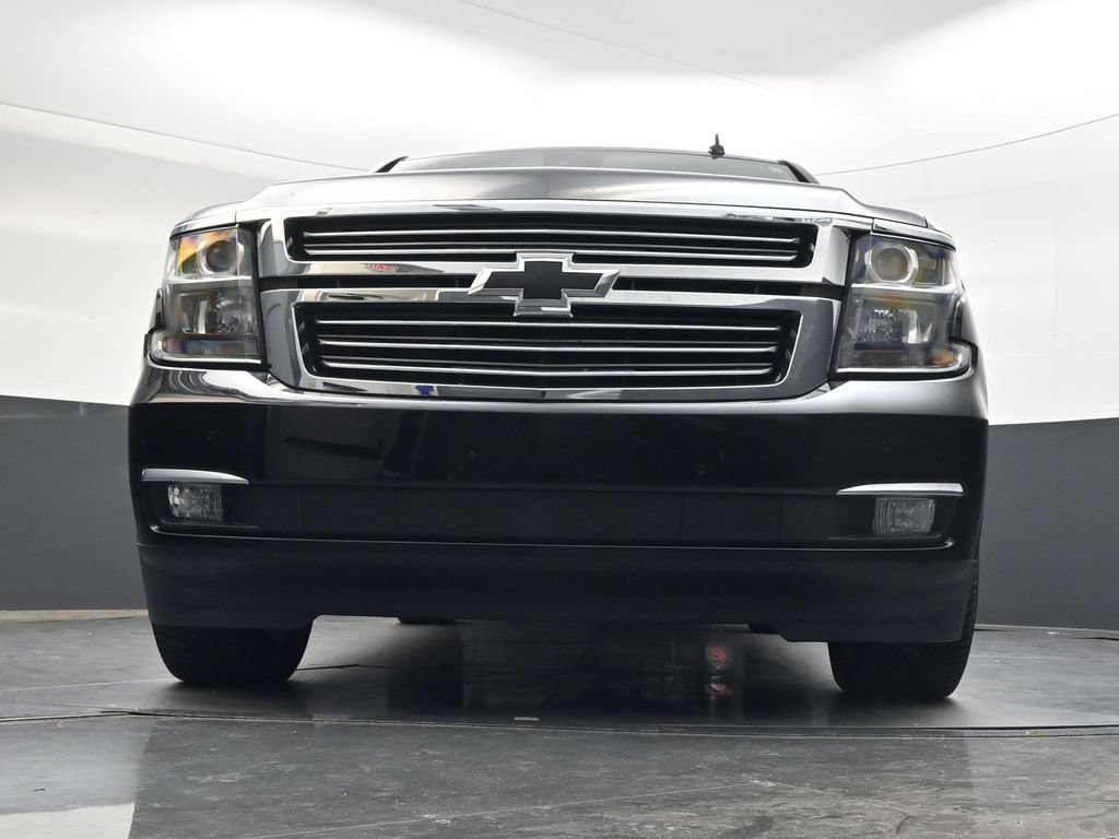 Used 2020 Chevrolet Suburban Premier AWD/4WD image 25