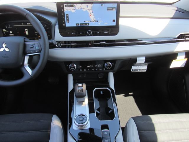New 2026 Mitsubishi Outlander SE FWD image 19