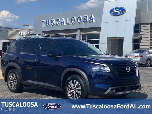 Used 2023 Nissan Pathfinder SL w/ Black Appearance Package
