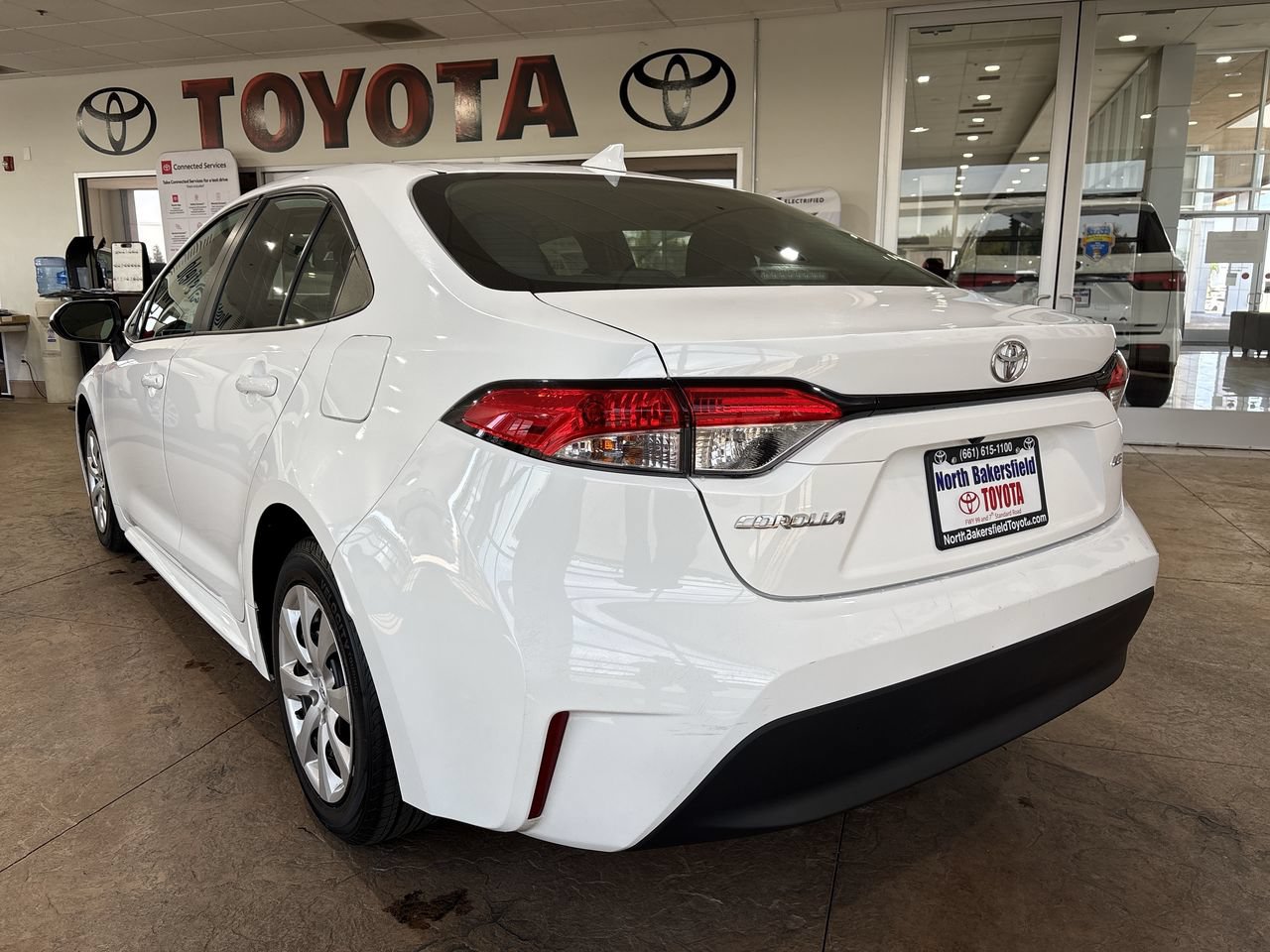 Certified 2024 Toyota Corolla LE FWD image 8