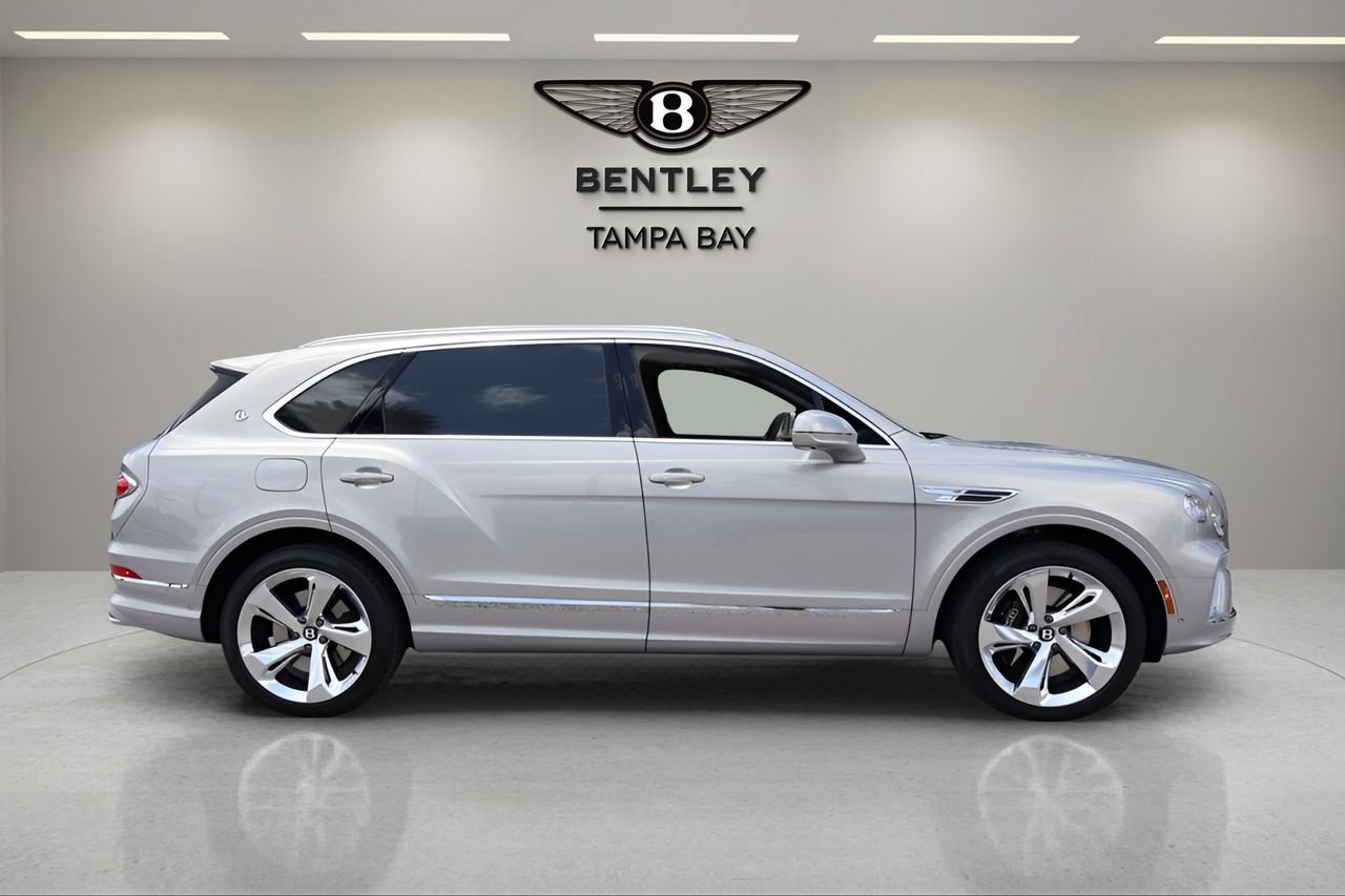Used 2025 Bentley Bentayga Extended Wheelbase AWD/4WD image 11