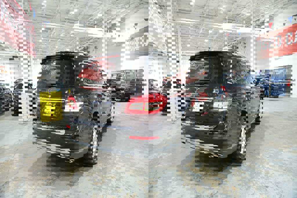 Used 2018 Mercedes-Benz GLS 450 4MATIC w/ Premium Package image 12