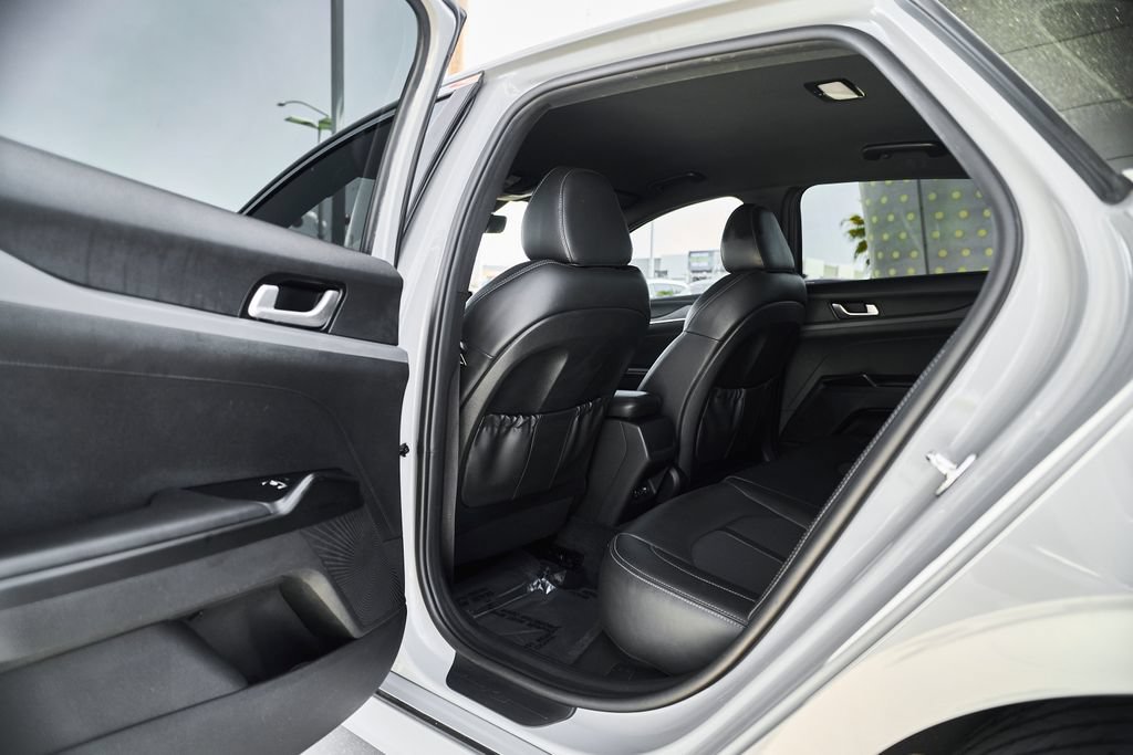 Used 2021 Kia K5 GT-Line FWD image 16