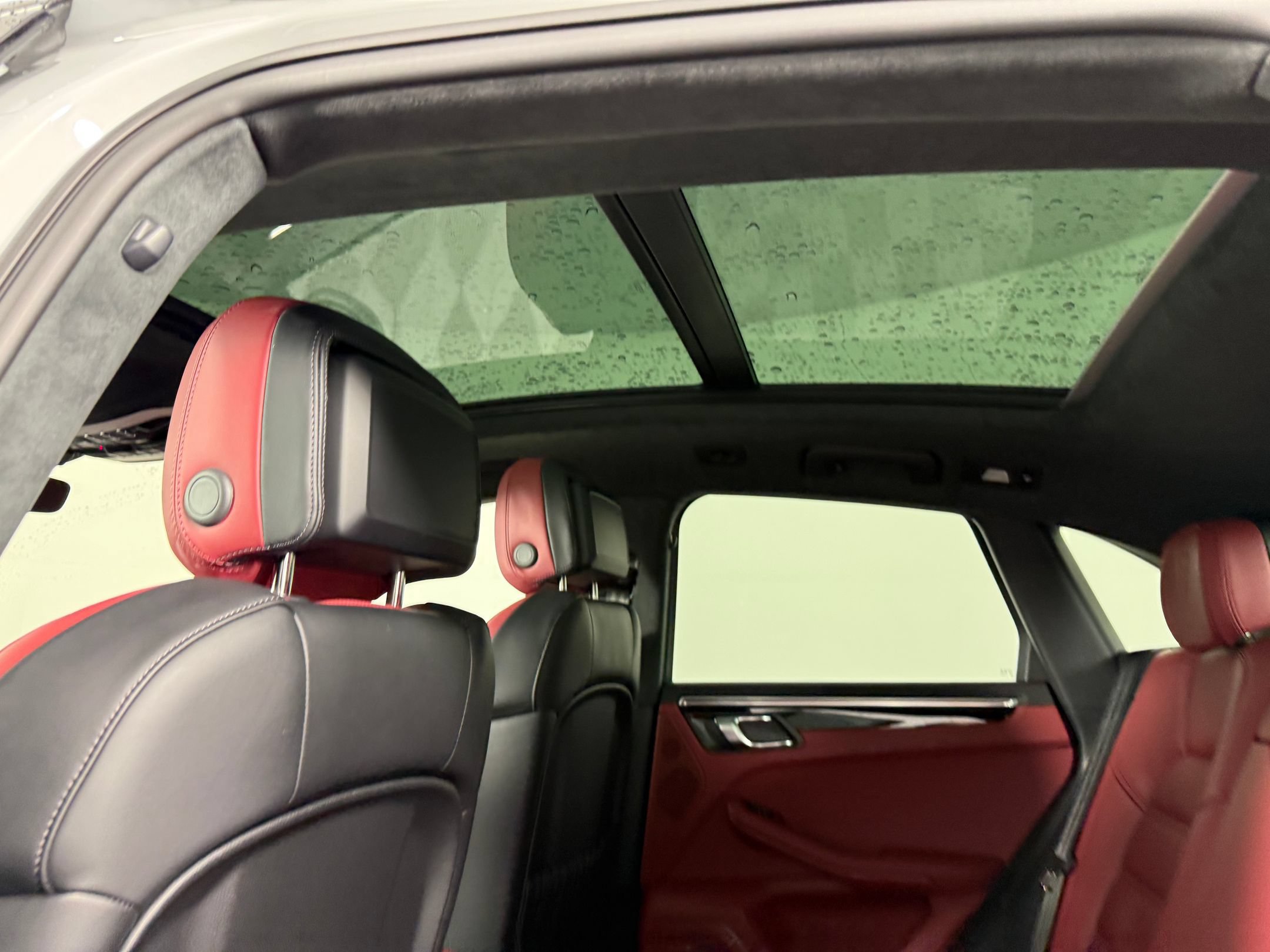 New 2026 Porsche Macan AWD/4WD image 22