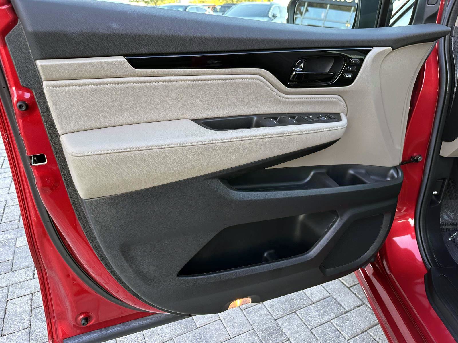 Used 2023 Honda Odyssey Touring image 16