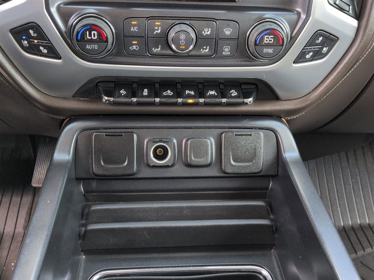 Used 2018 GMC Sierra 1500 SLT AWD/4WD image 26