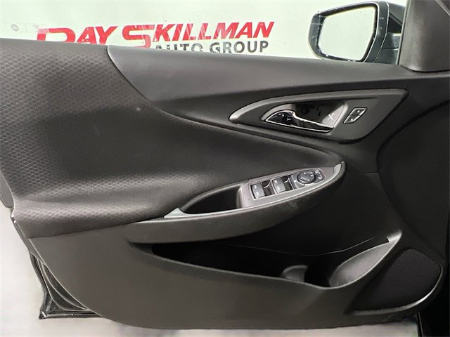 Used 2024 Chevrolet Malibu LT image 30