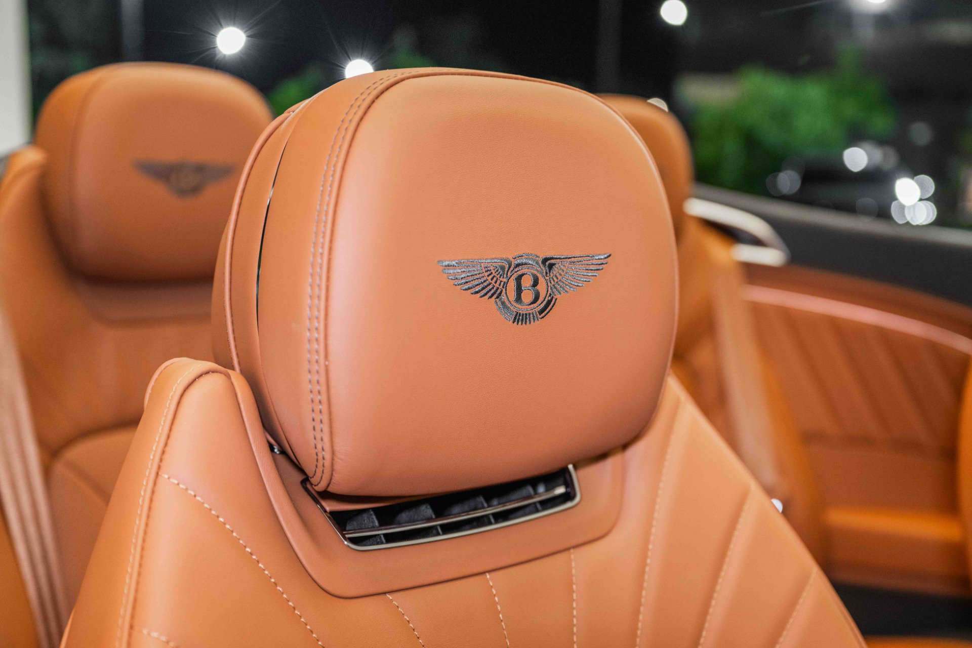 New 2024 Bentley Continental GT V8 image 21