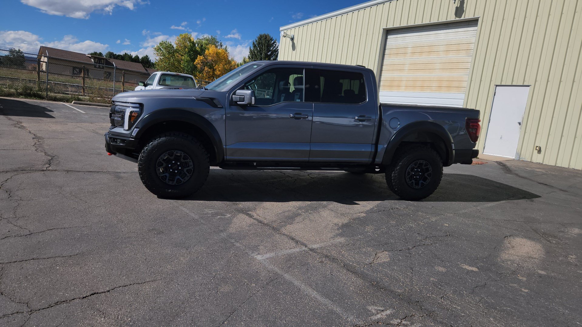 Certified 2025 Ford F150 Raptor w/ Equipment Group 803A Raptor R AWD/4WD image 5
