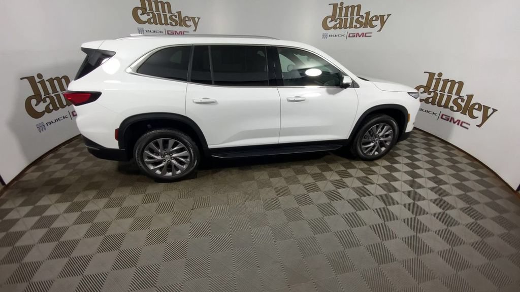 Used 2026 Buick Enclave Preferred AWD/4WD image 9