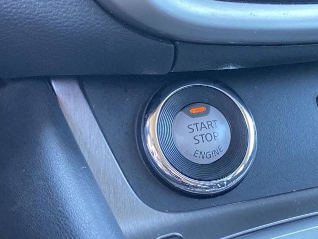 Used 2020 Nissan Murano S w/ Technology Package image 12