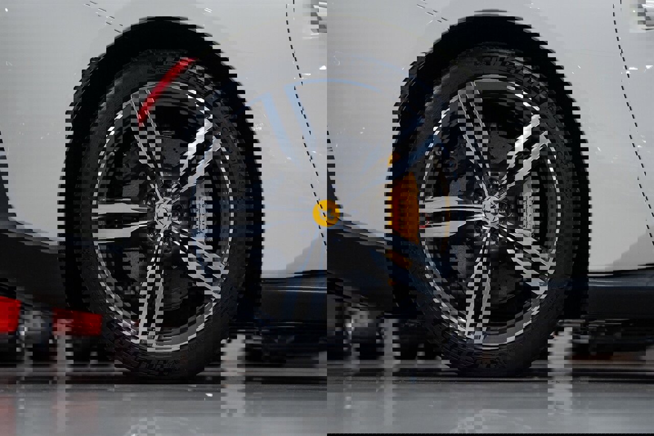 Used 2019 Ferrari Portofino image 15