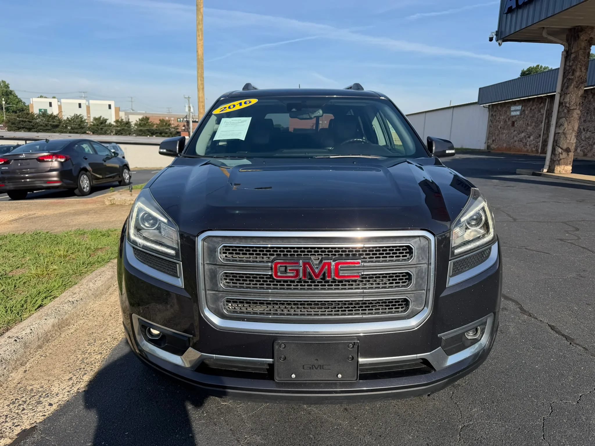Used 2016 GMC Acadia SLT w/ Open Road Package AWD/4WD image 2