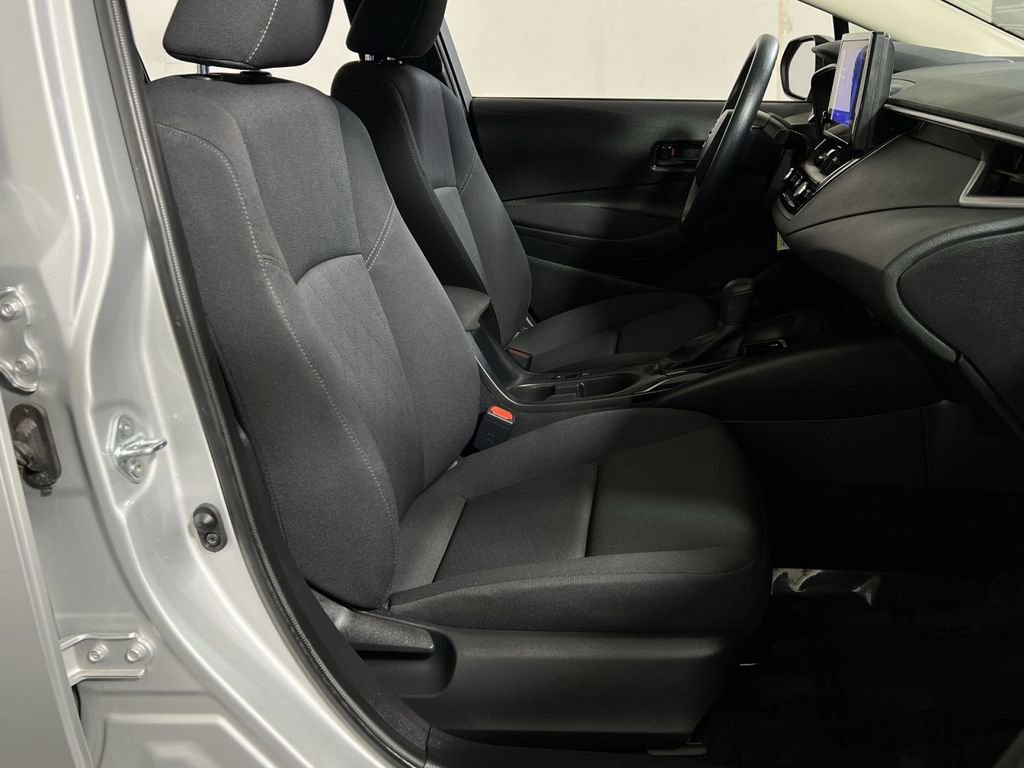 Used 2024 Toyota Corolla LE image 25