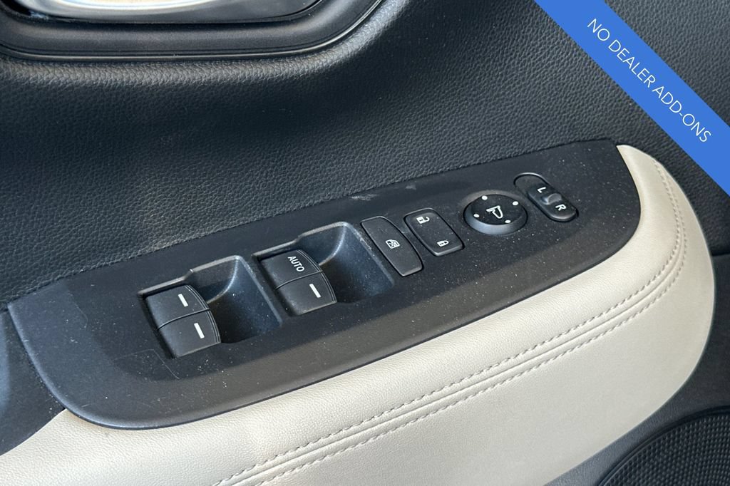 Certified 2024 Honda HR-V LX image 12