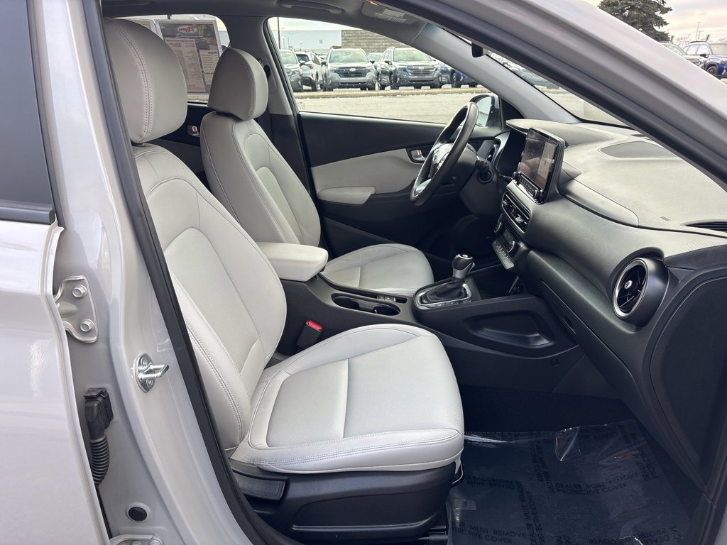 Used 2023 Hyundai Kona Limited image 10