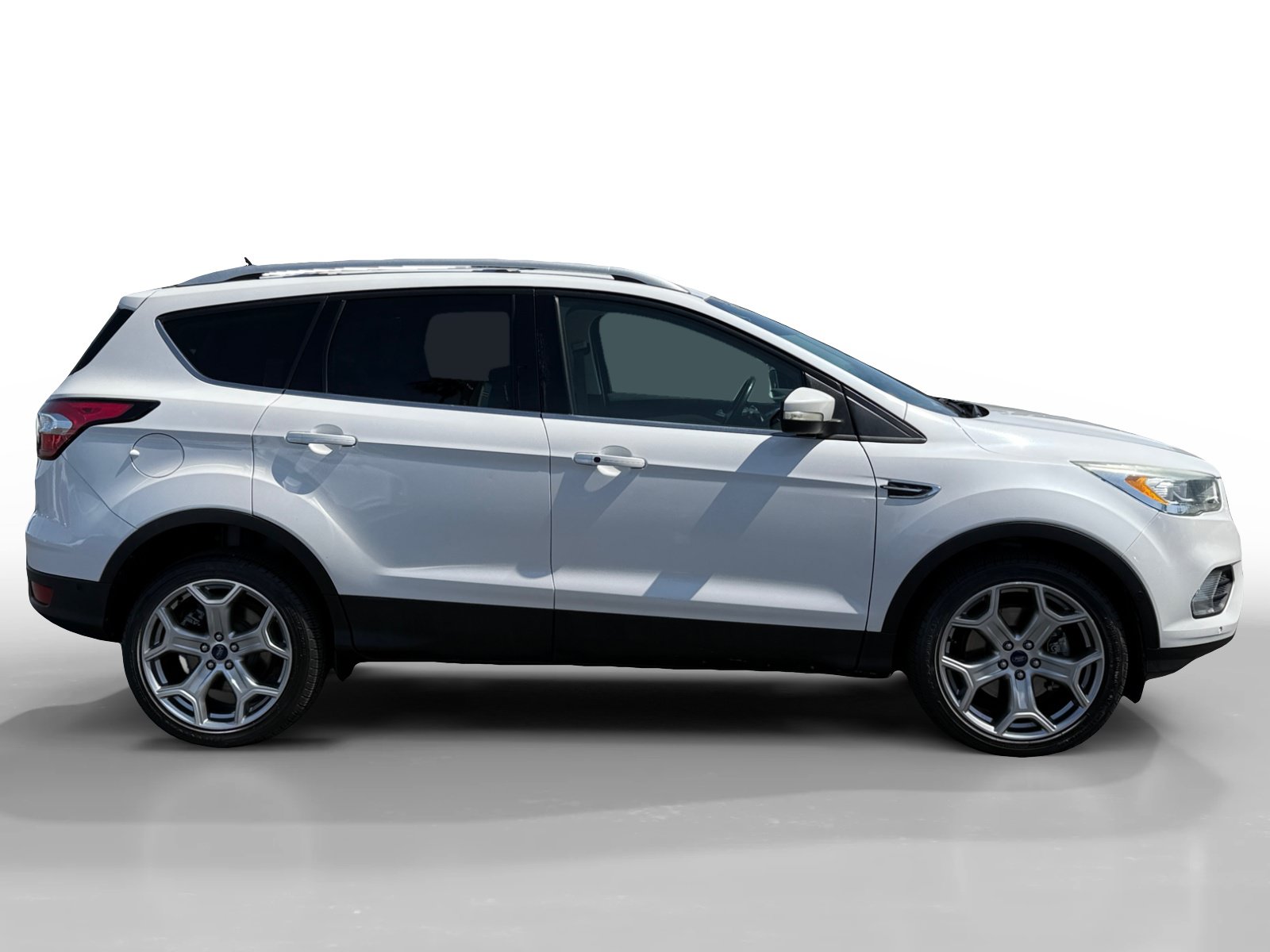 Used 2017 Ford Escape Titanium w/ Equipment Group 301A AWD/4WD image 6