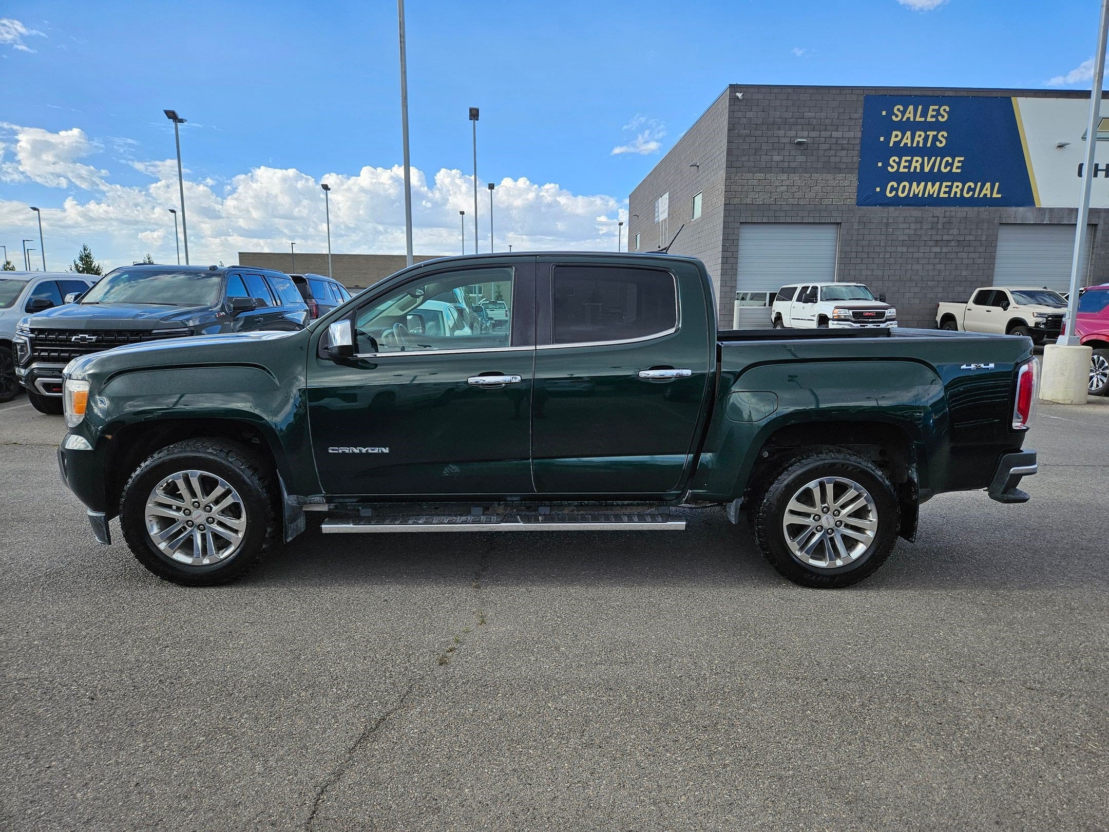 Used 2015 GMC Canyon SLT w/ Driver Alert Package AWD/4WD image 7