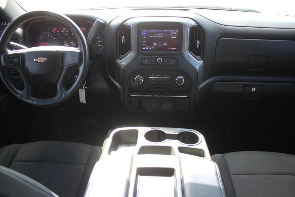 Used 2020 Chevrolet Silverado 1500 Custom w/ Custom Value Package image 6