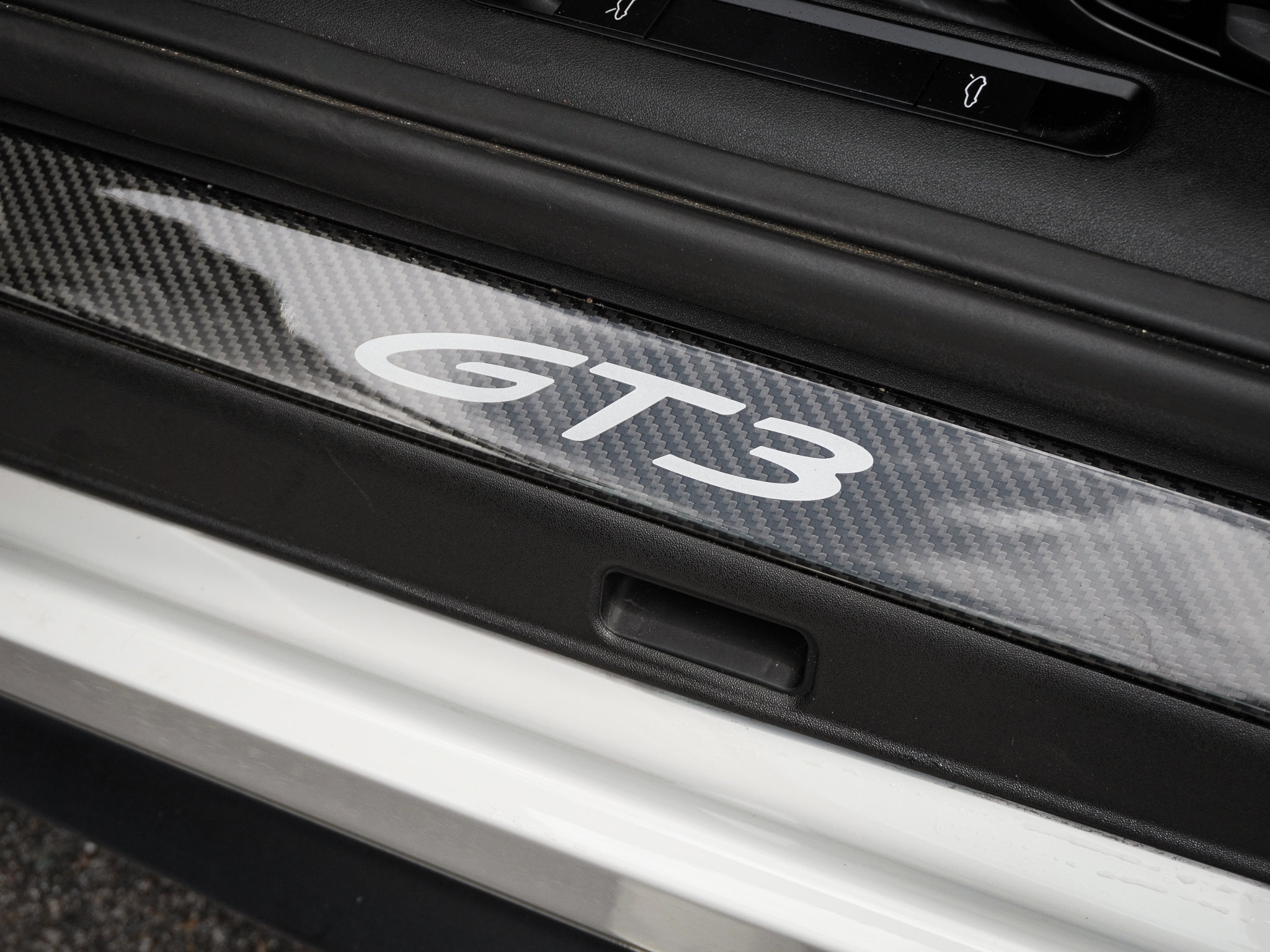 Used 2022 Porsche 911 GT3 RWD image 17