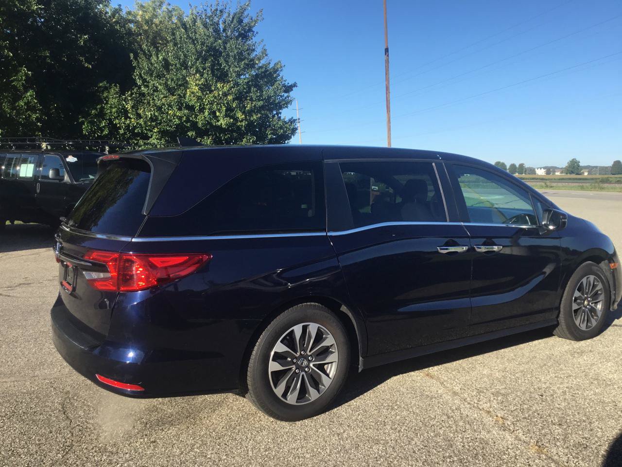 Used 2023 Honda Odyssey EX-L image 4