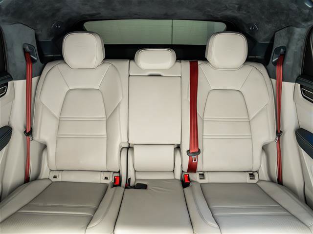 Certified 2023 Porsche Cayenne Turbo S AWD/4WD image 19