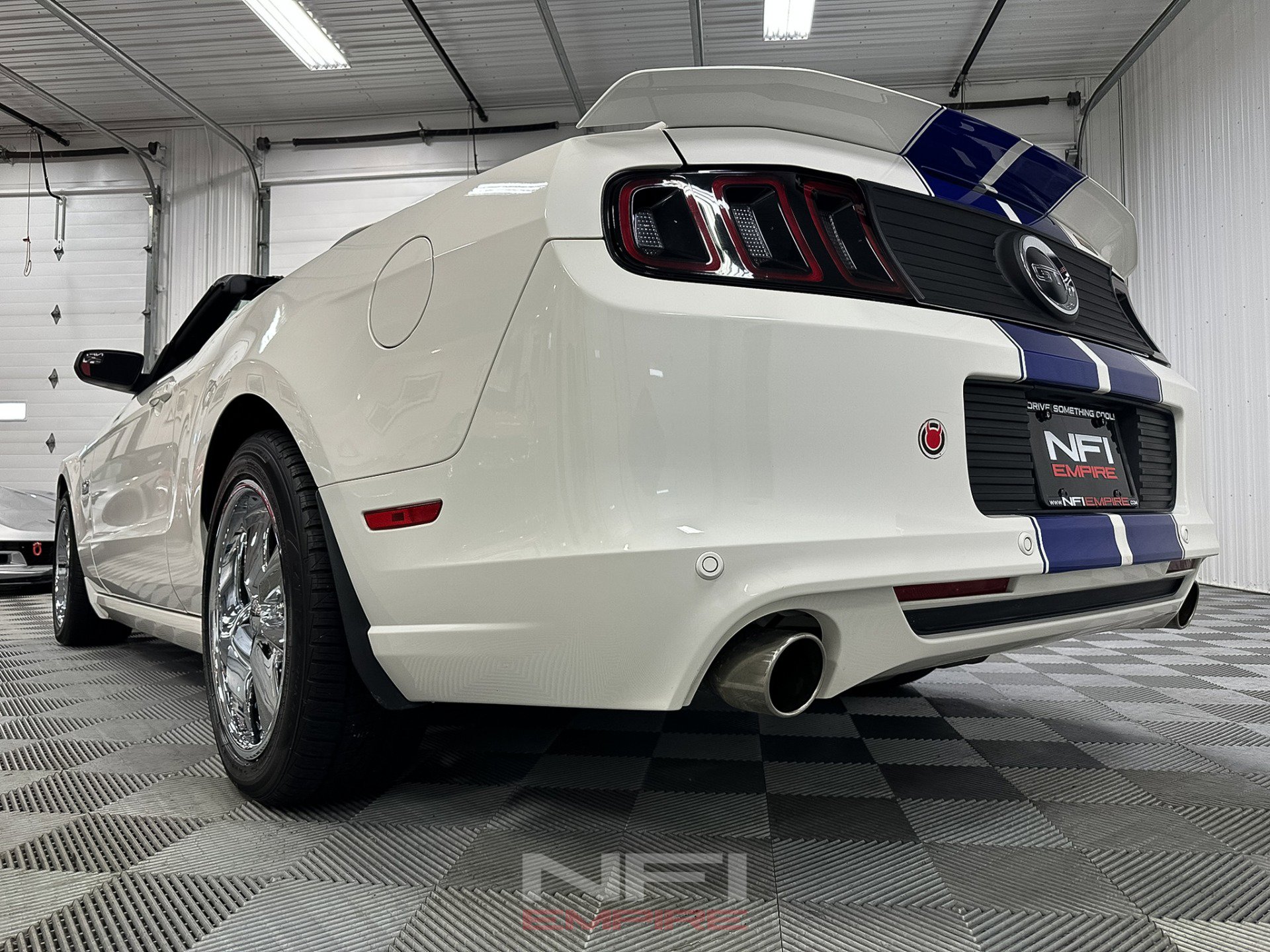 Used 2013 Ford Mustang GT Premium w/ Security Pkg image 26