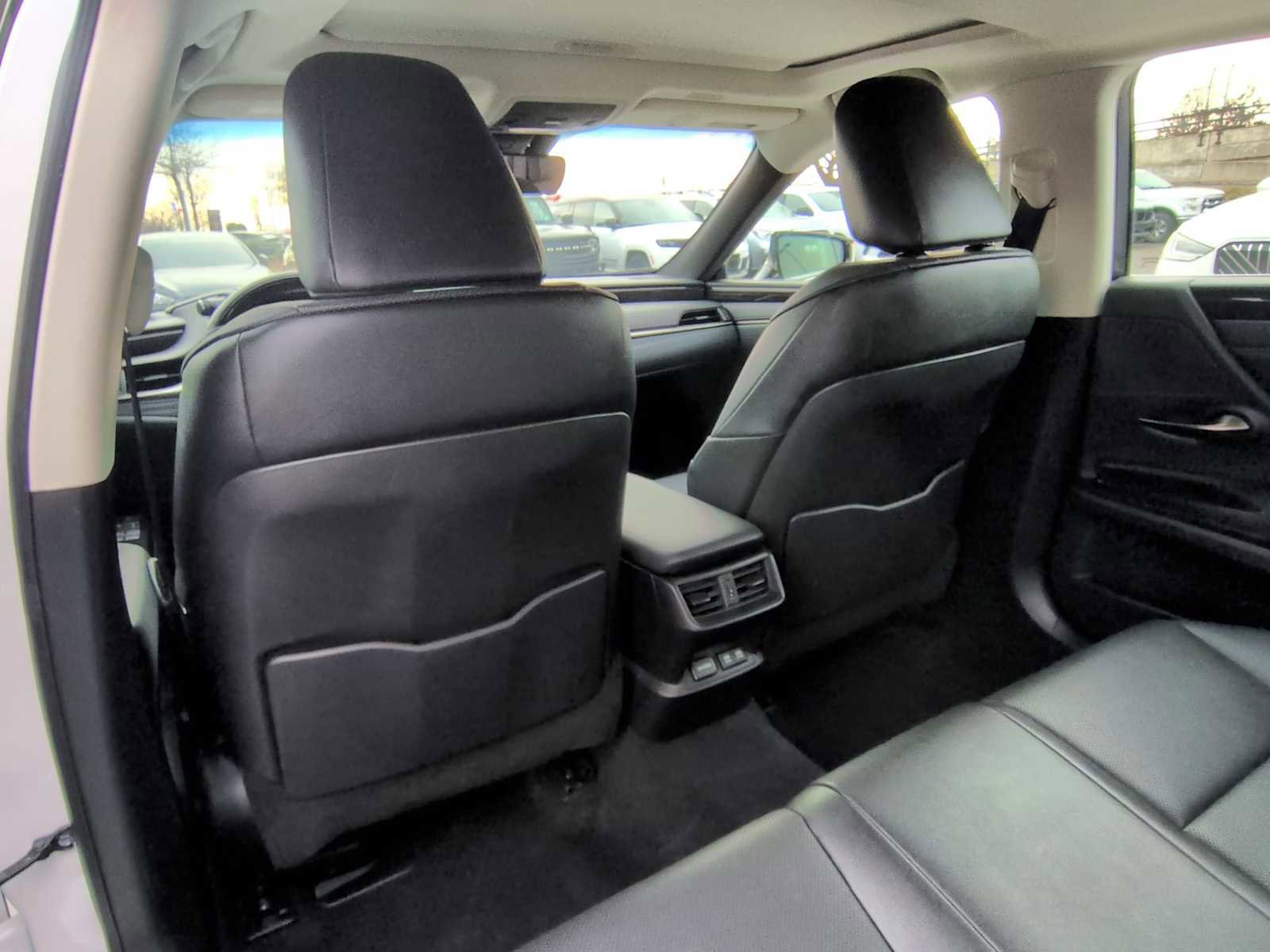 Used 2019 Lexus ES 350 w/ Premium Package image 19