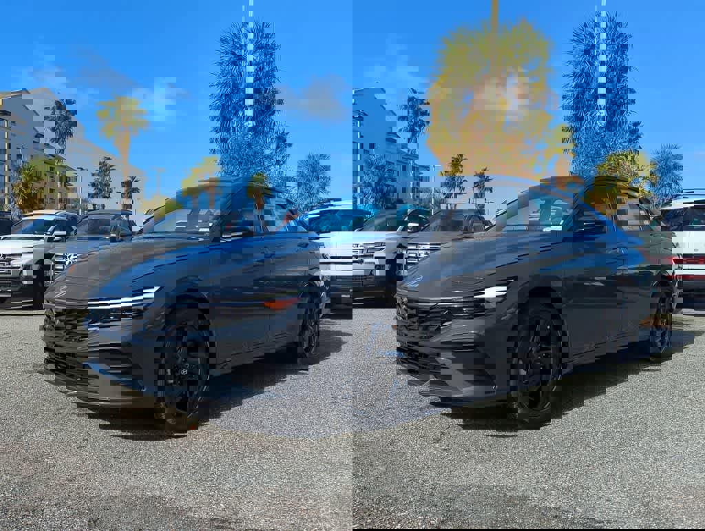 New 2026 Hyundai Elantra Sport image 2