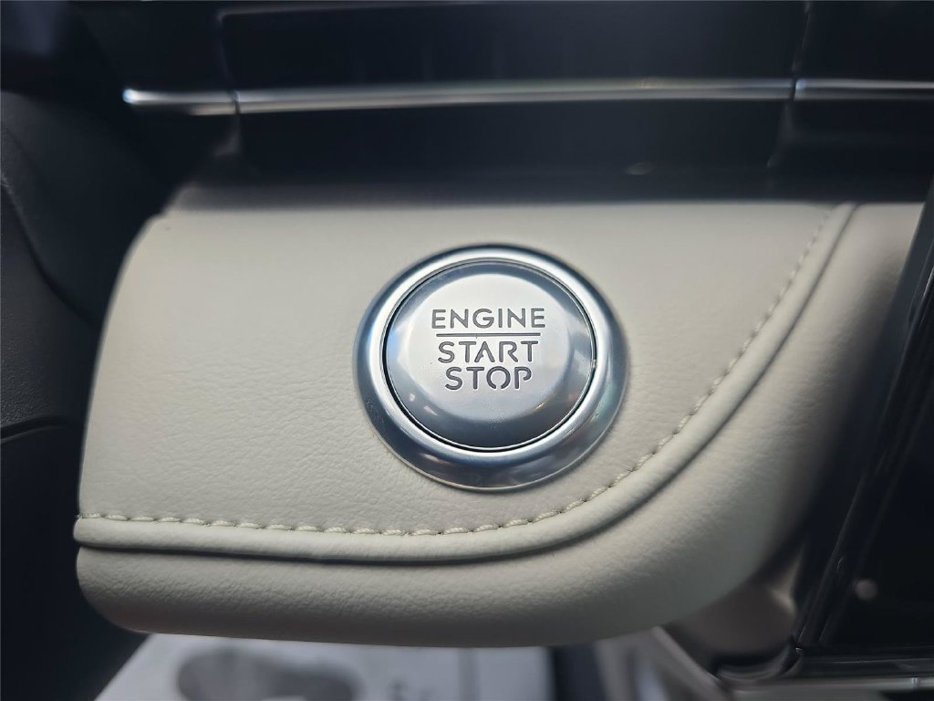 New 2026 Lincoln Nautilus Premier w/ Equipment Group 102A AWD/4WD image 20
