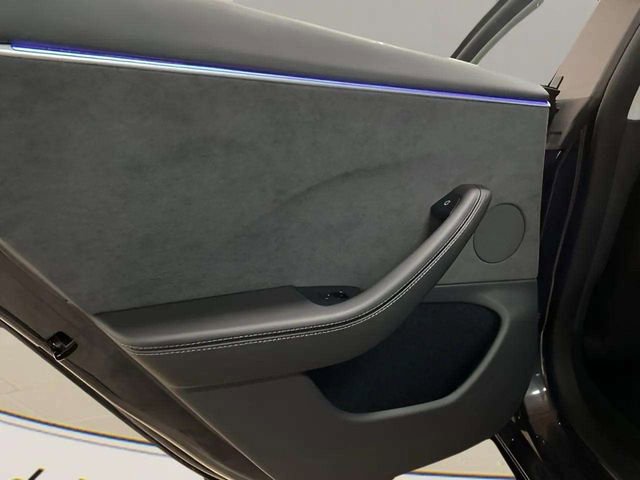 Used 2025 Tesla Model 3 Long Range image 68