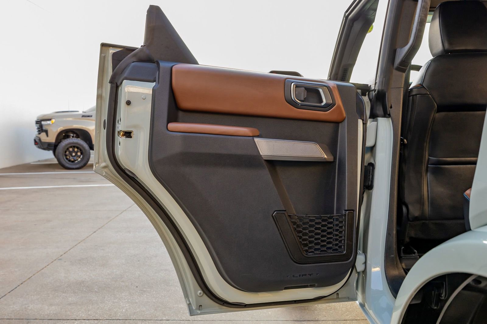 Used 2022 Ford Bronco Outer Banks image 37