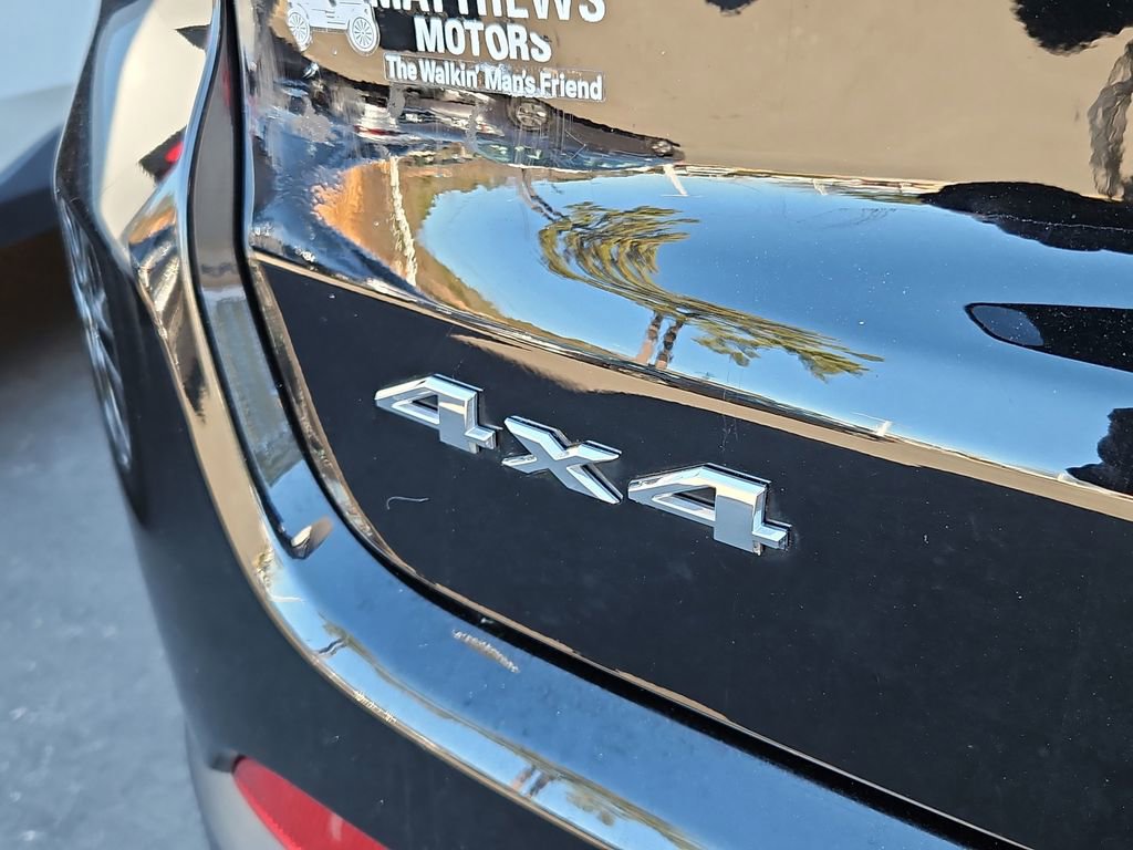 Used 2024 Jeep Compass Sport image 27