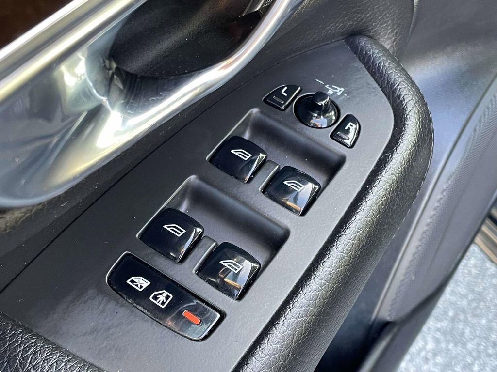 Used 2019 Volvo XC90 T6 Momentum w/ Advanced Package image 7