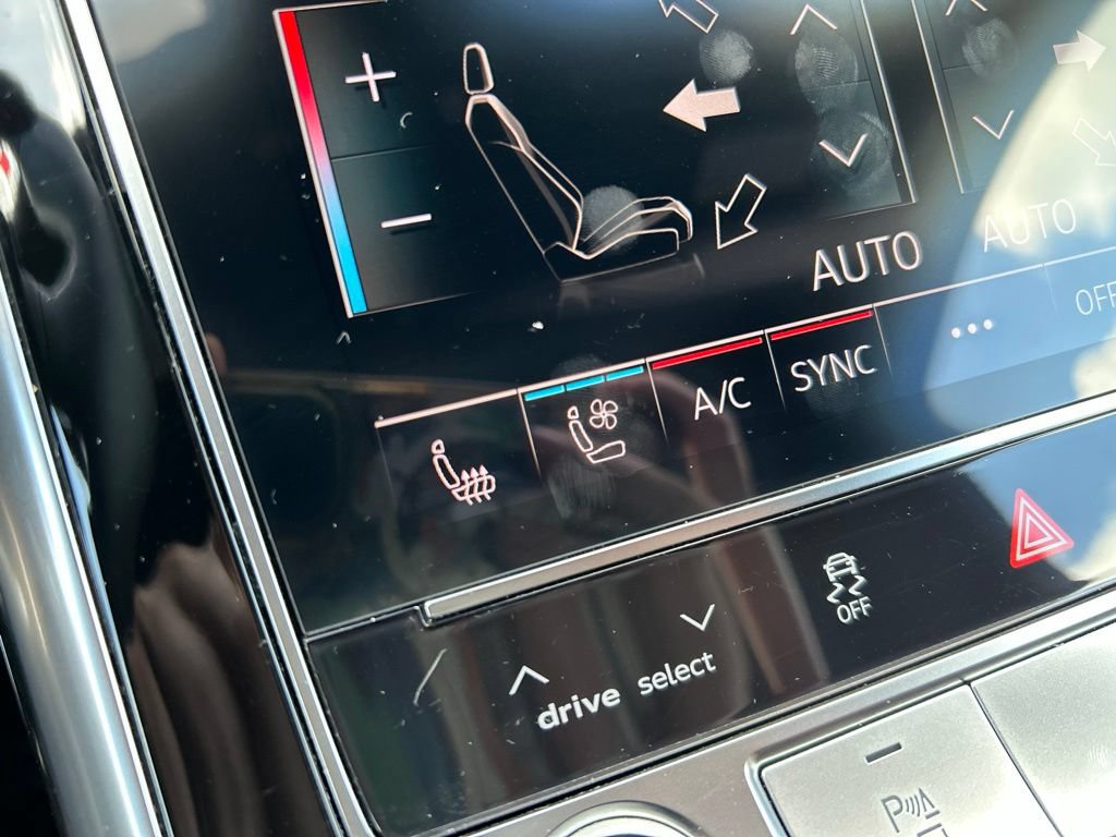 Used 2021 Audi Q7 3.0T Prestige AWD/4WD image 25
